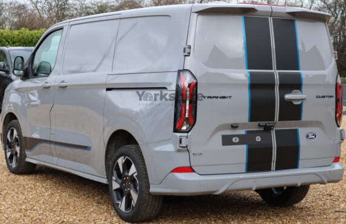 This is the Transit Custom 320 L1H1 232PS PHEV Sport Van vehicle.